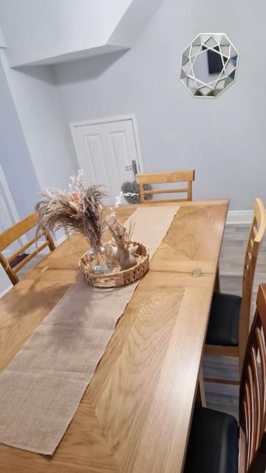 16 Stewart'S Terrace Derry City Bt48 7Lj Villa Екстериор снимка